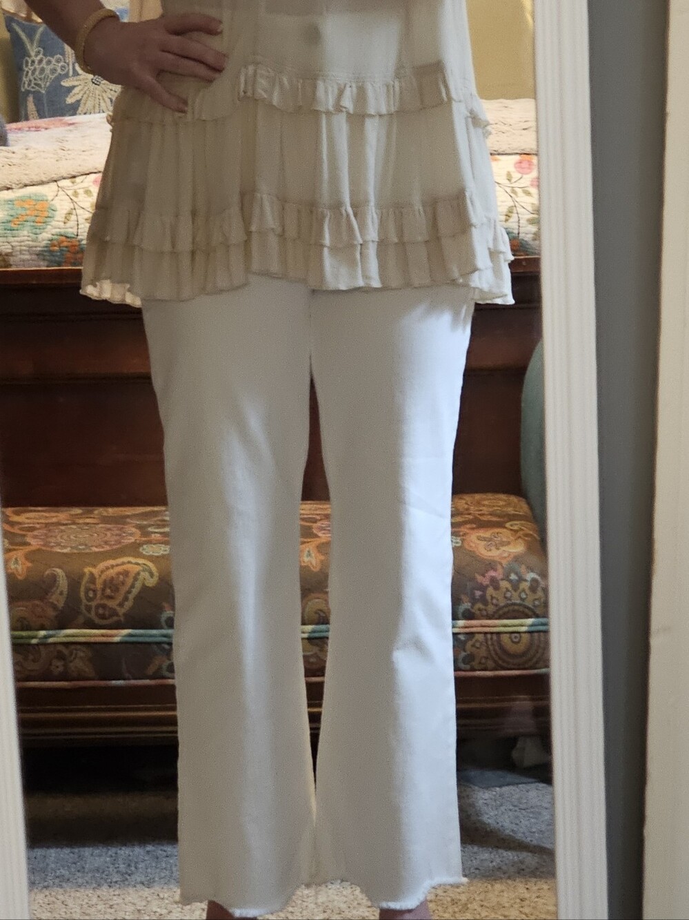 NWT DEMOCRACY White Highwaisted Fitten Flare Crop Pants W/ Raw Hem Sz 10